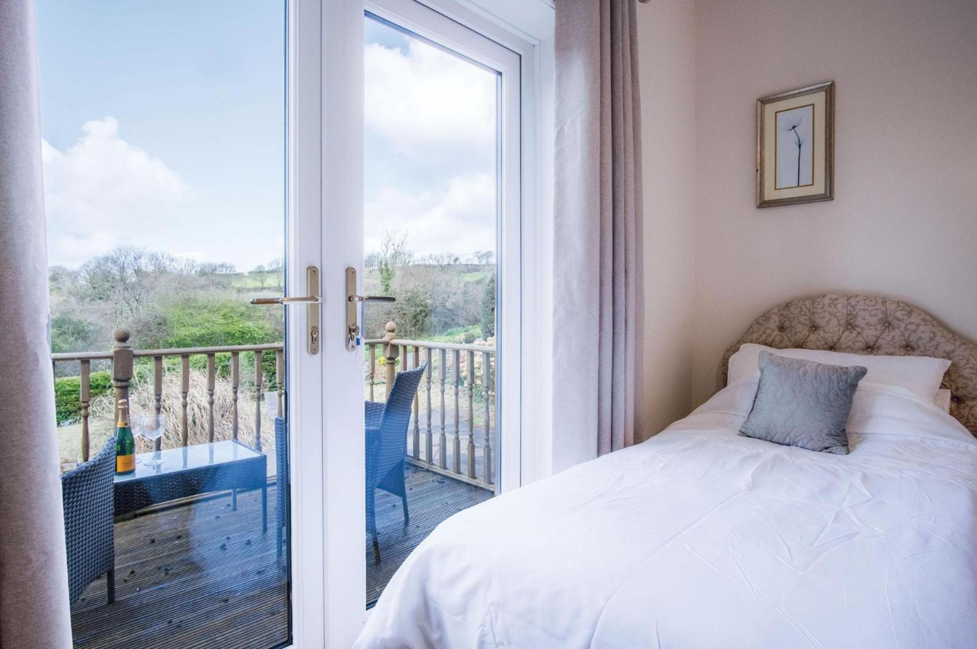 Sorrento - 3 Bed Holiday Home - Wisemans Bridge Stepaside  Bagian luar foto